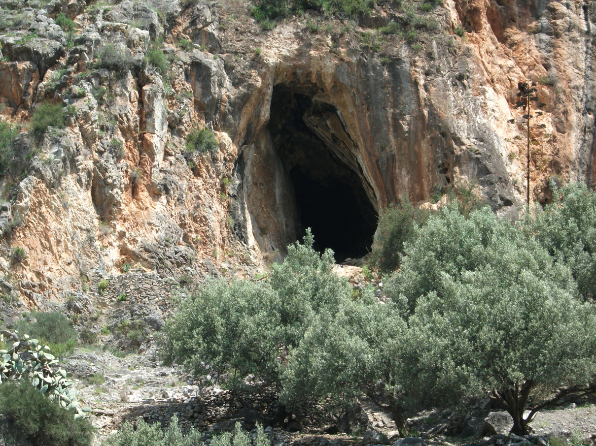Höhle